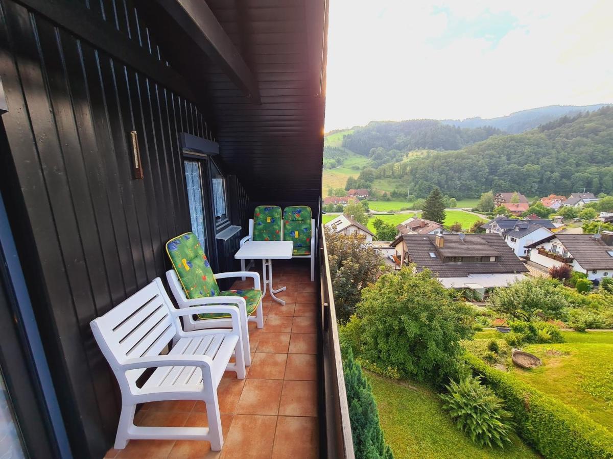 Ferienwohnung Mit Komfort Oberharmersbach Exteriör bild